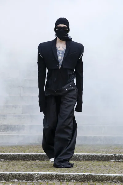 Look 34